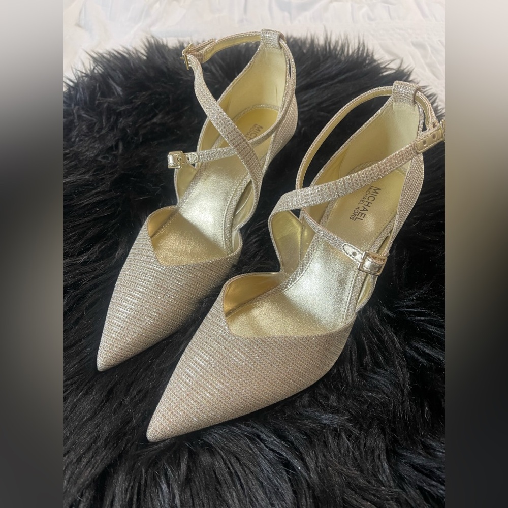 BRAND NEW with box Michael Kors Pumps Heels